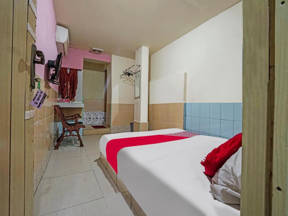 Oyo 90158 Hotel Lendosis Perintis Kemerdekaan Palembang Eksteriør billede