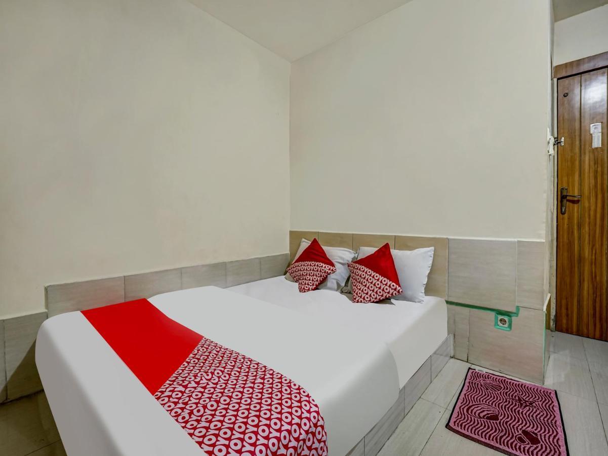 Oyo 90158 Hotel Lendosis Perintis Kemerdekaan Palembang Eksteriør billede