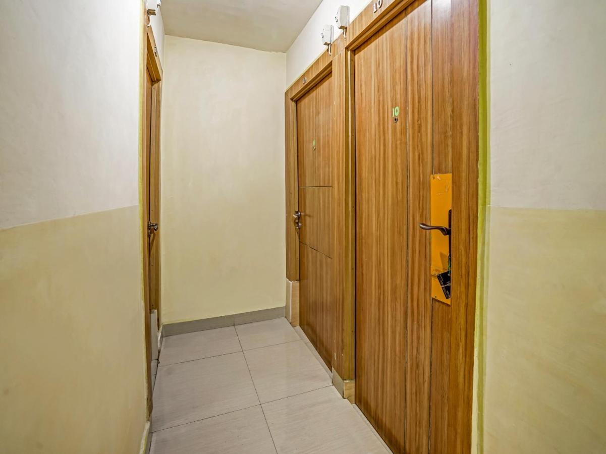 Oyo 90158 Hotel Lendosis Perintis Kemerdekaan Palembang Eksteriør billede
